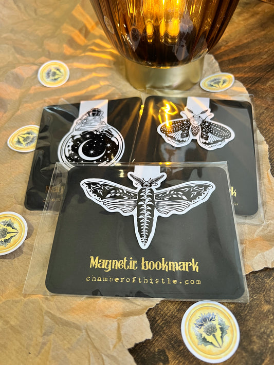 Magnetic bookmark Moth big